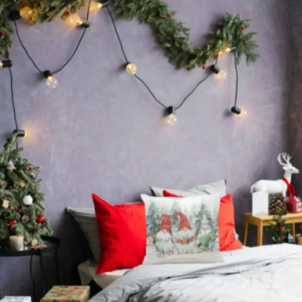 🎄 NEW🎄  Christmas Elf Print Cushion Cover
